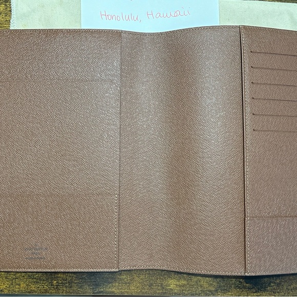 Louis Vuitton Desk Agenda Cover - Picture 10 of 13
